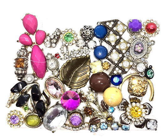 Handcrafted from recycled Materials, 4 inch State of Oregon bejewled ornament,