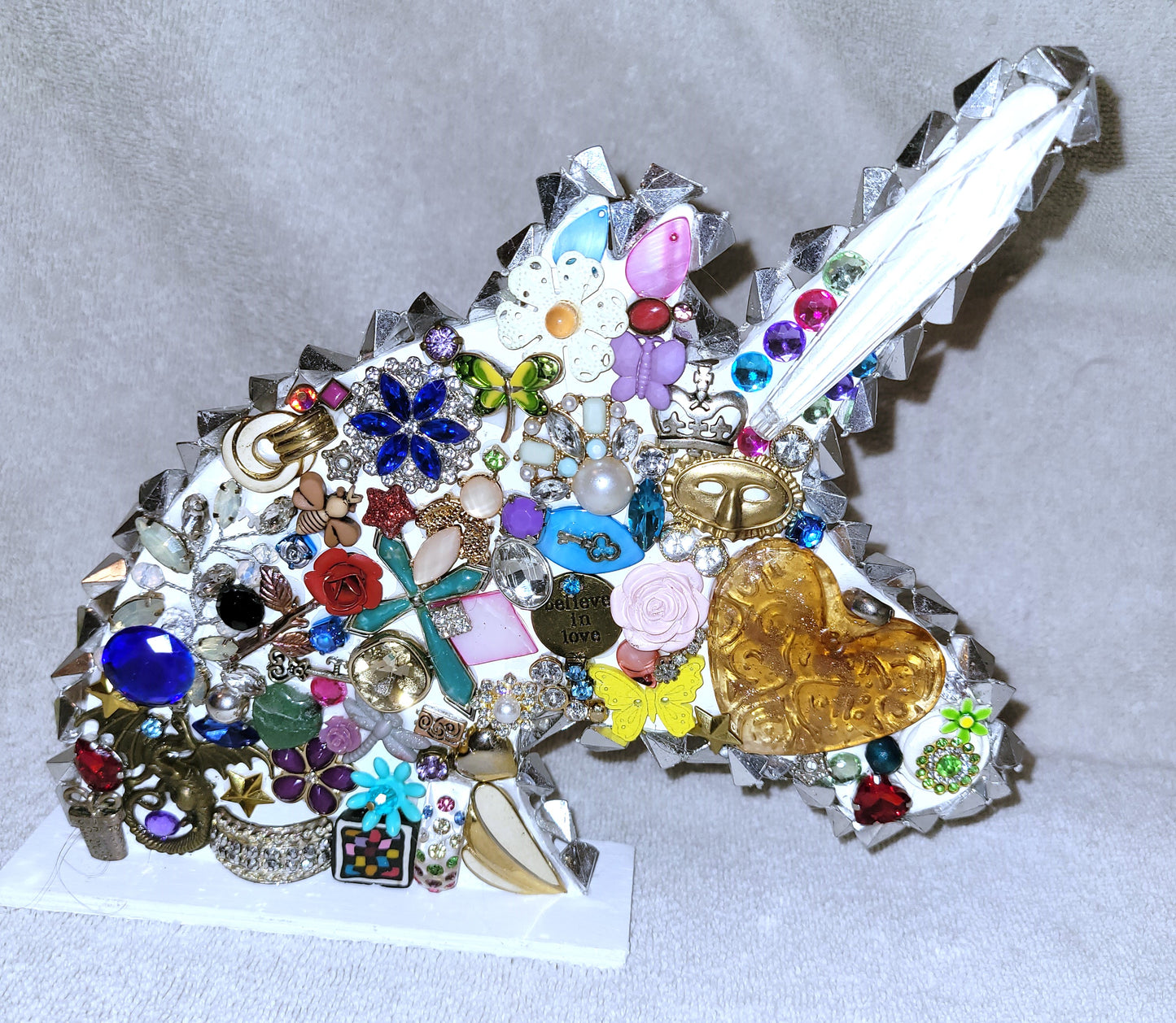 Unicorn Bejeweled home decor. Great for a Little Girls Room